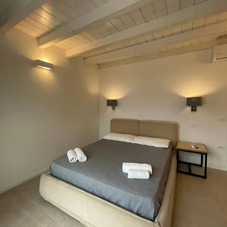 Scirocco Apartment, Rosa Dei Venti, Perla Marina Daire *